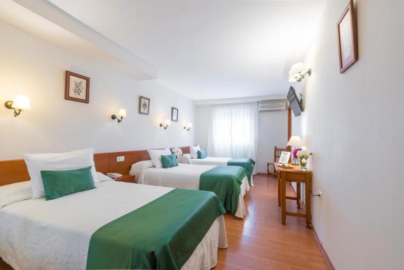 Hotel Romerito Málaga Zimmer foto